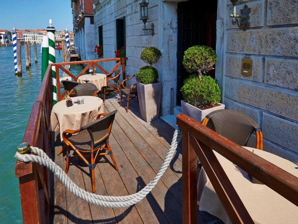 Canal Grande Image 19